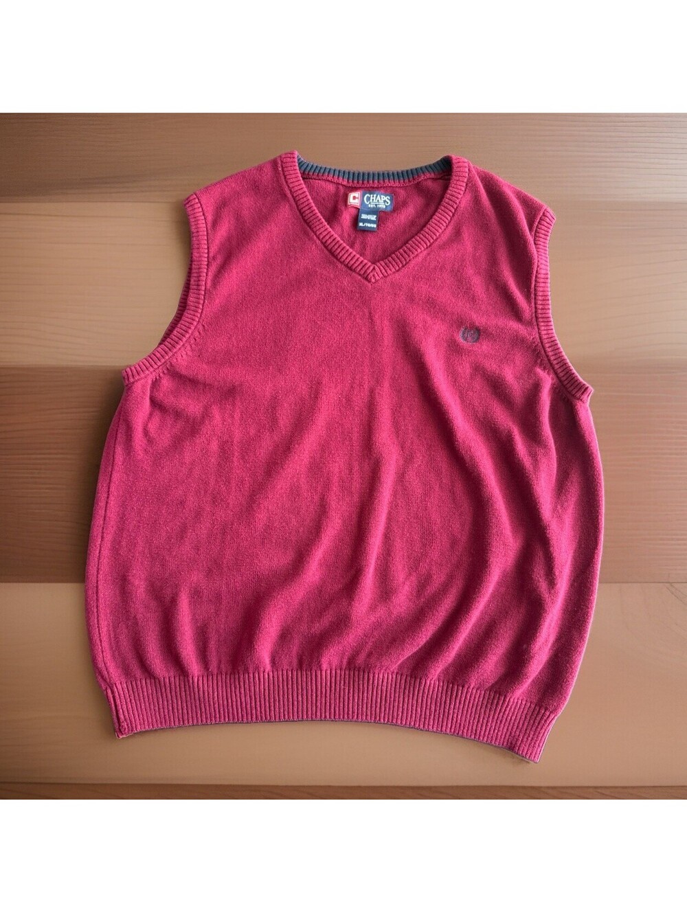 Chaps Men’s Red Sweater Vest Size XL 100% Cotton Classic Logo Preppy Stretch